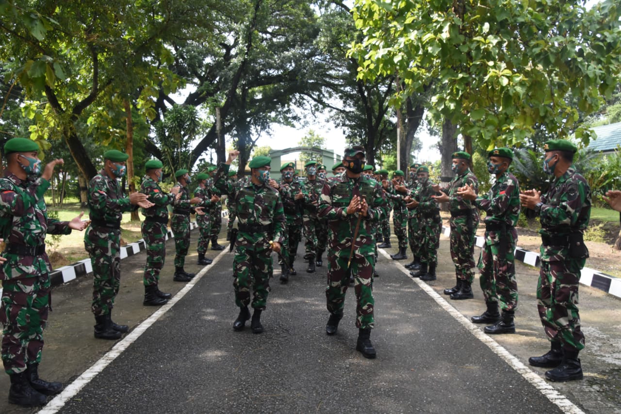 Danrem 073/MKT Kolonel Inf Ari Yulianto .S.I.P Berkunjung Ke Batalyon 410/Alugoro